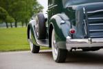 Packard Twelve Club Sedan 1936 года